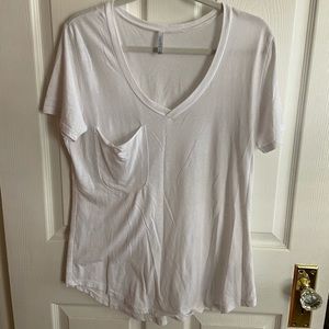 LIKE NEW Z SUPPLY white v-neck tee